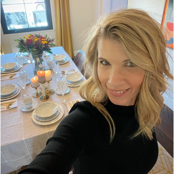 Meet your Posher, Susan - Picture 2 of 2